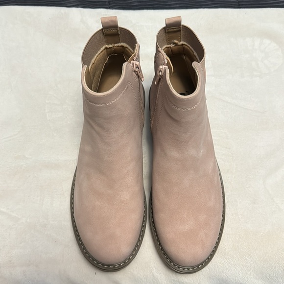 Ankle boot - Picture 2 of 7